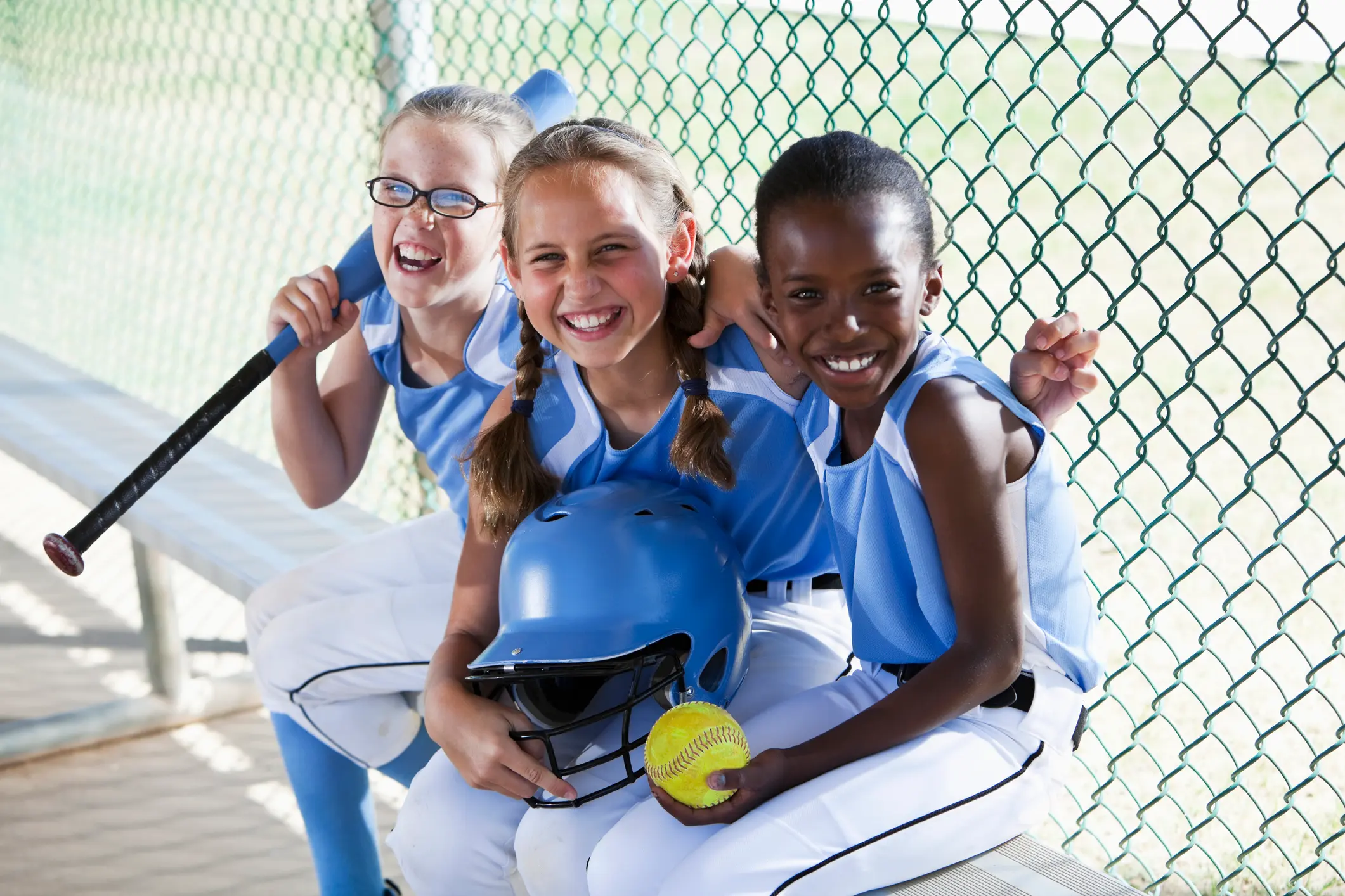 Featured image: 10 Ways to Shine at Softball Tryouts