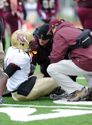 A preview image for the article: New Survey Reveals NCAA Concussion Policy Needs Work