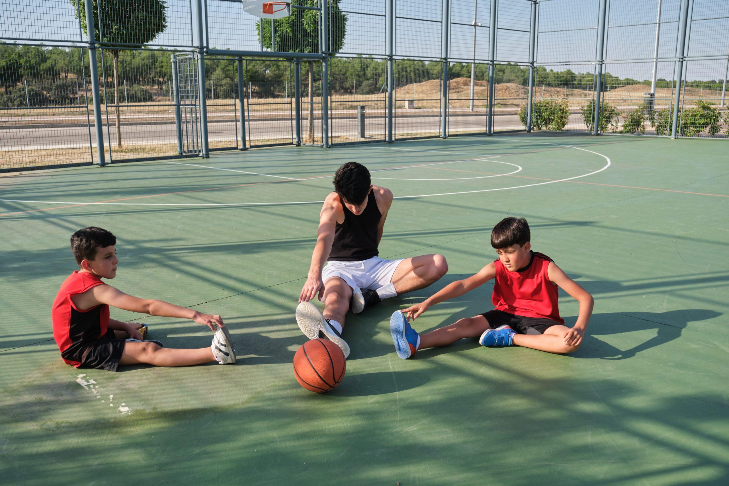 Featured image: Improve Your Basketball Performance With These 4 Stretches