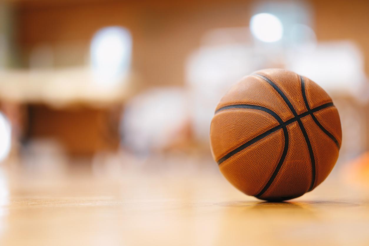 Featured image: Essential List of Basketball Terms: Ultimate Guide for Youth Basketball Clubs