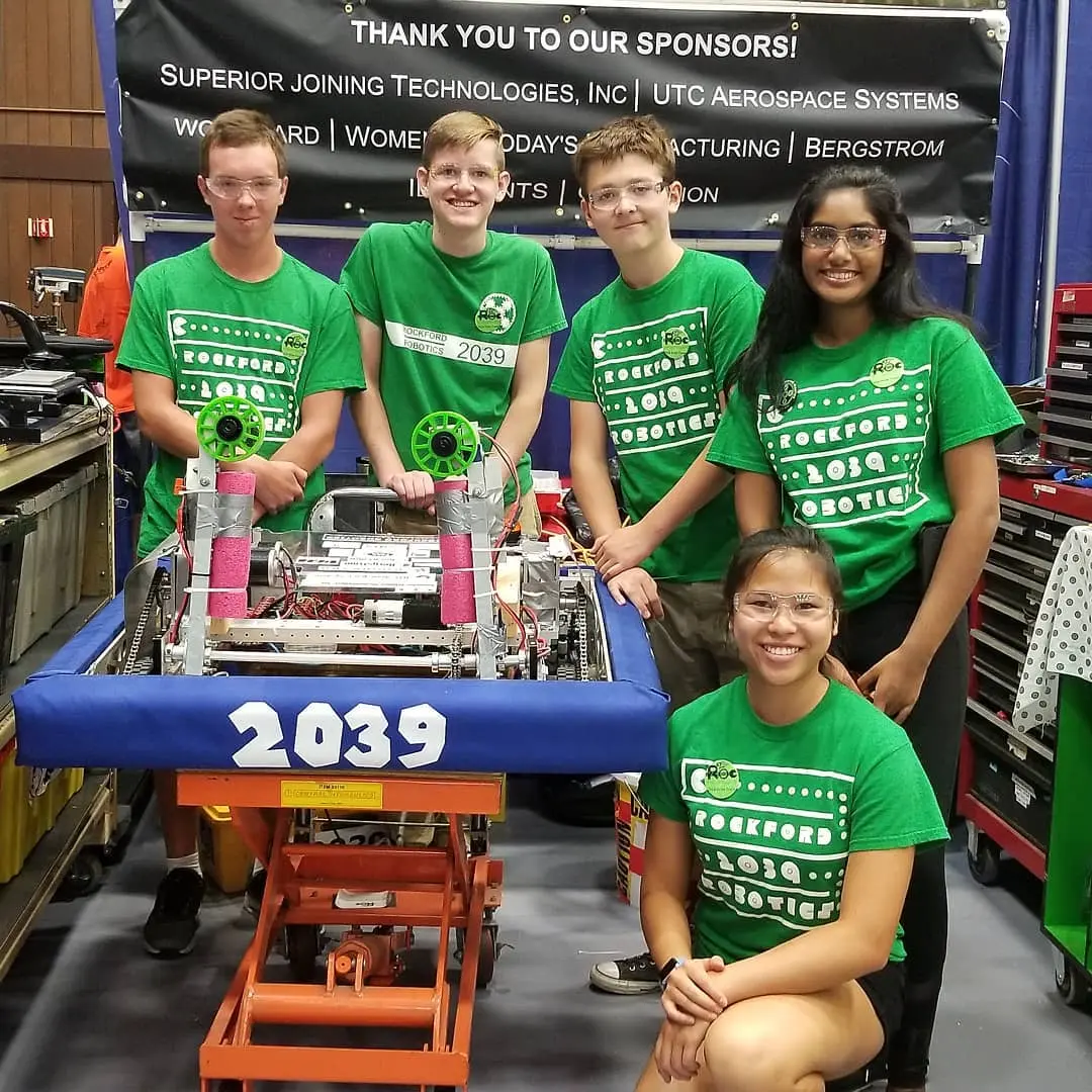 Featured image: How Team Chat + Rosters Help Build Strong Robotics Teams