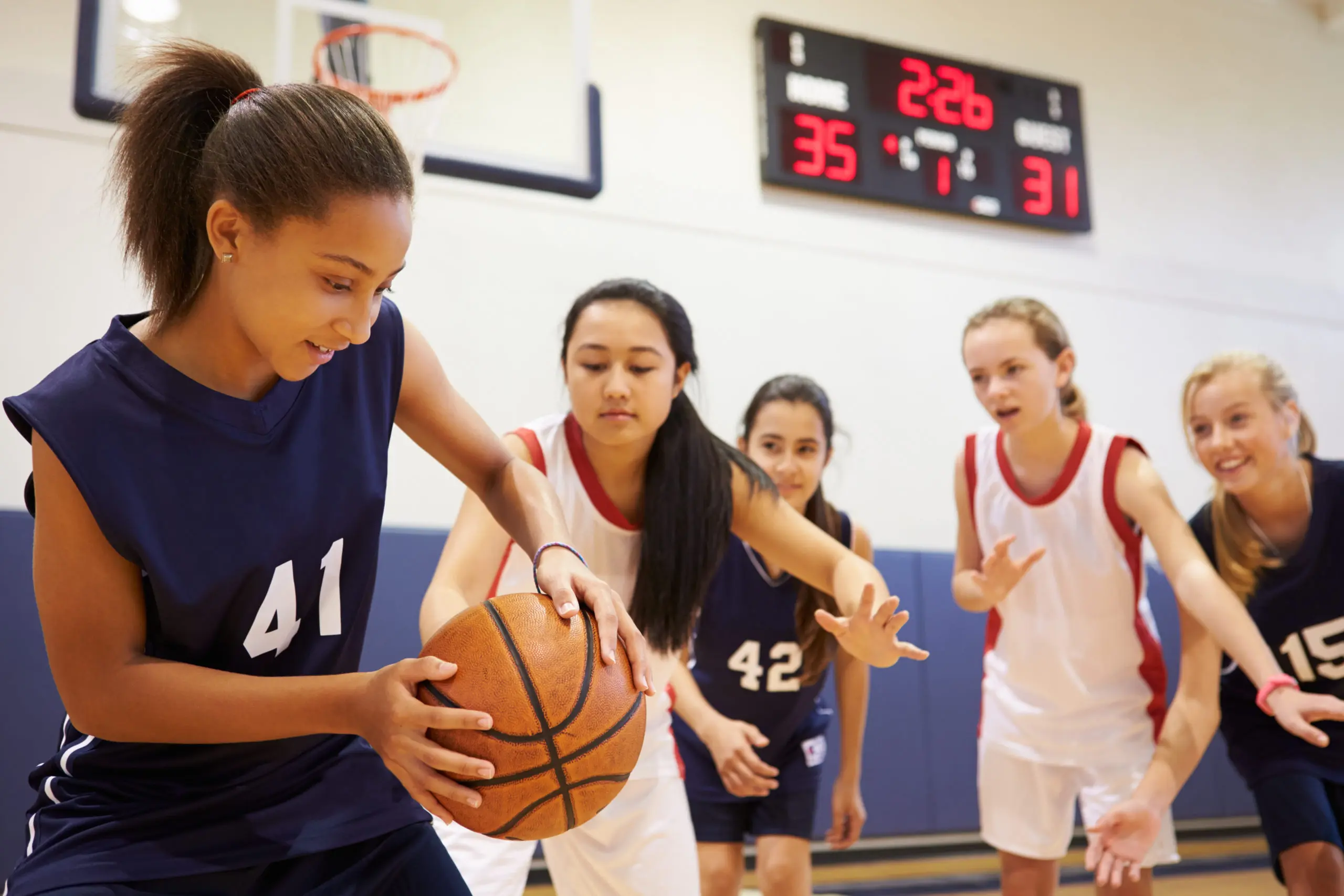 Featured image: 7 Tips To Encourage Teamwork on Your Youth Sports Team