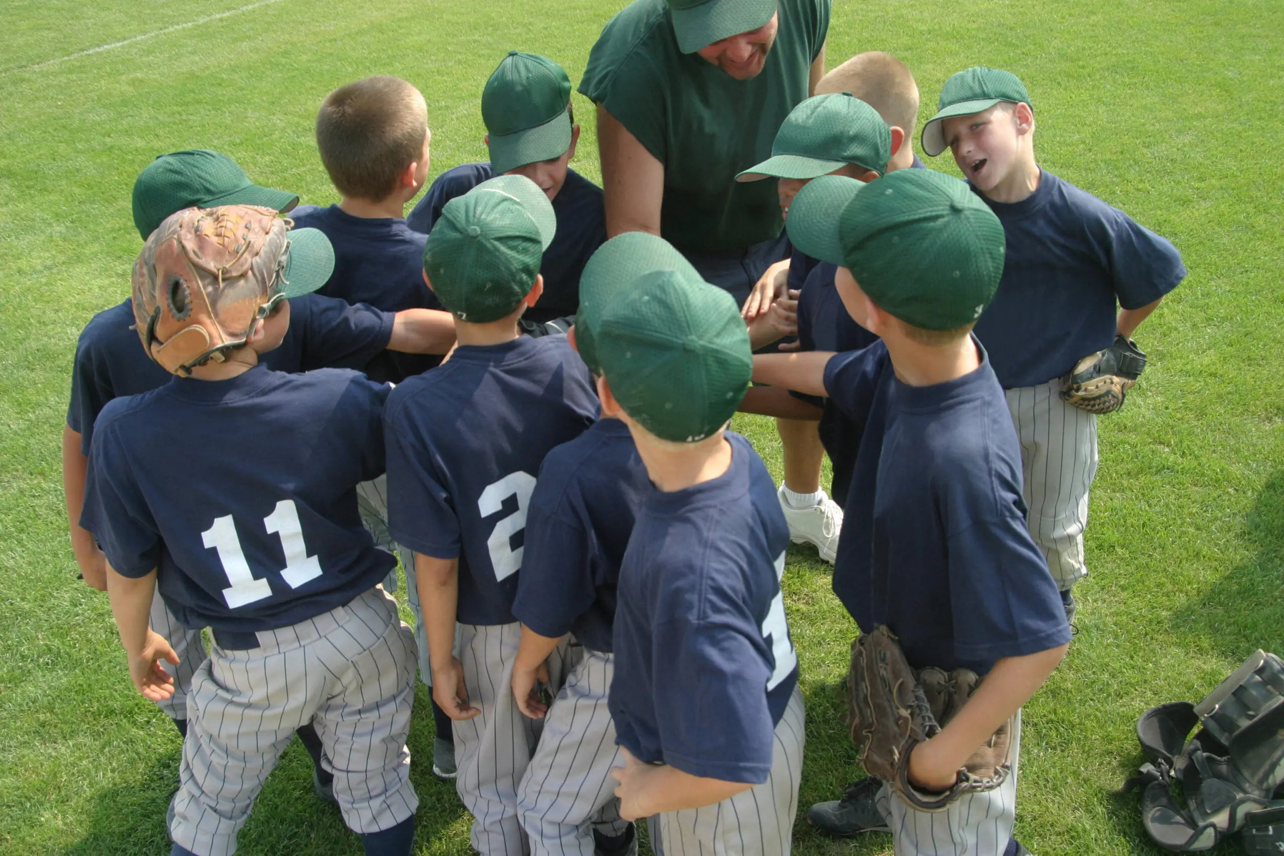 Featured image: How To Choose the Right Baseball Management Software for Your Youth Sports Club
