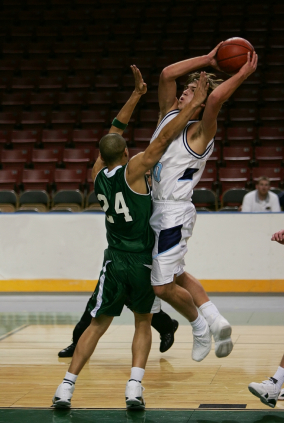 A preview image for the article: Photographing Basketball