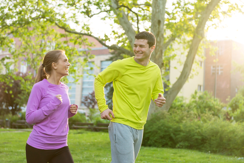 A preview image for the article: Spouses Who Move Together Get Healthy Results